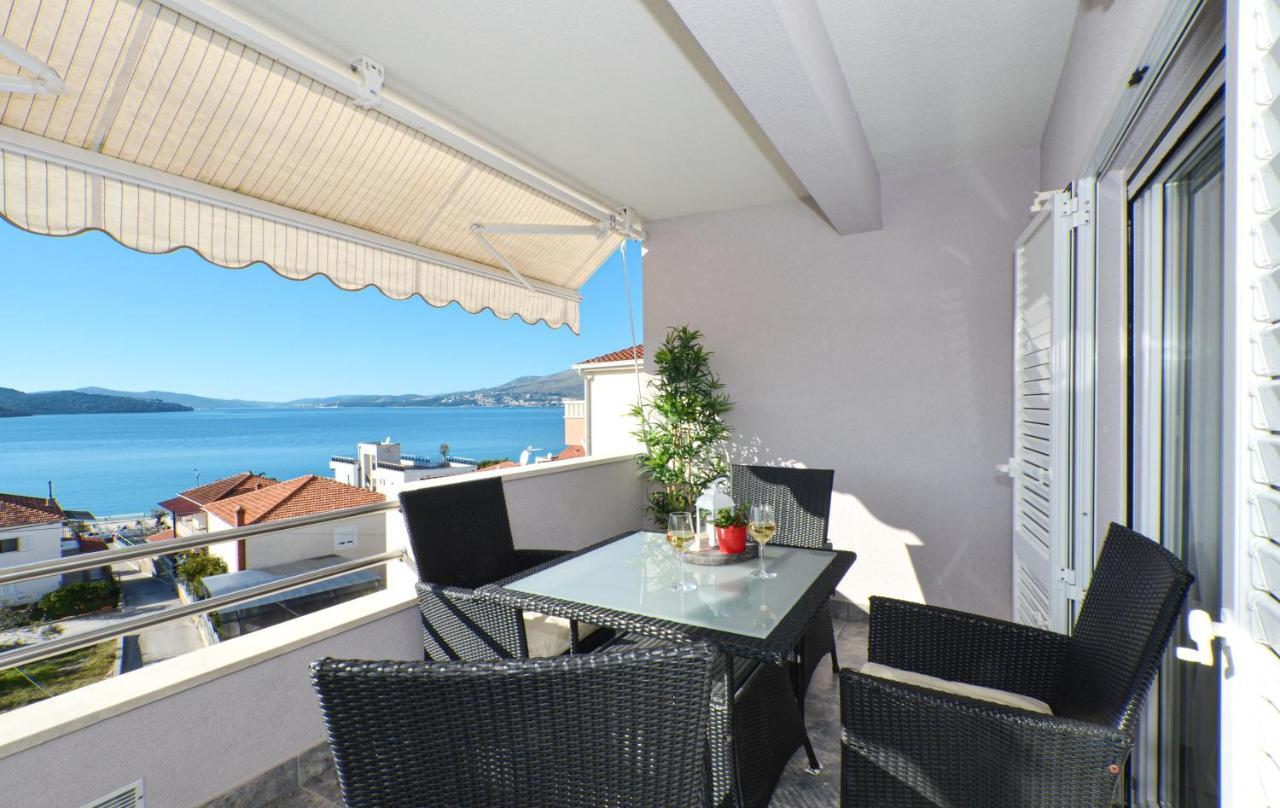 Copacabana Beach Apartments Trogir Exterior foto